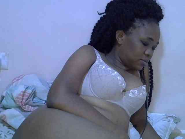 Ebonybootygirl webcam