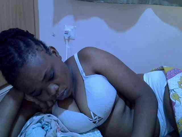 Ebonybootygirl webcam