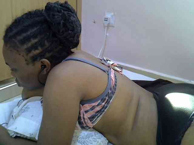 Ebonybootygirl webcam