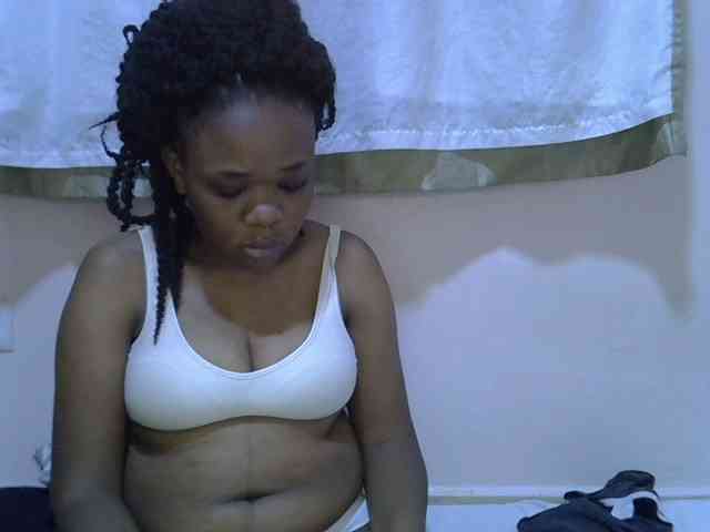 Ebonybootygirl webcam