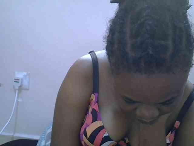 Ebonybootygirl webcam