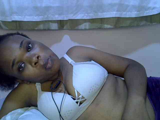 Ebonybootygirl webcam