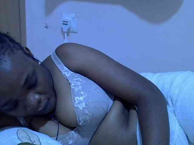 Ebonybootygirl webcam