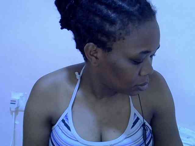 Ebonybootygirl webcam