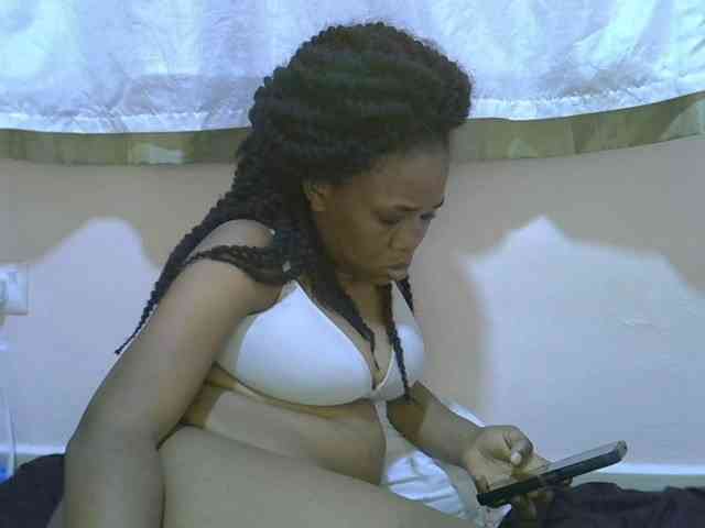 Ebonybootygirl webcam