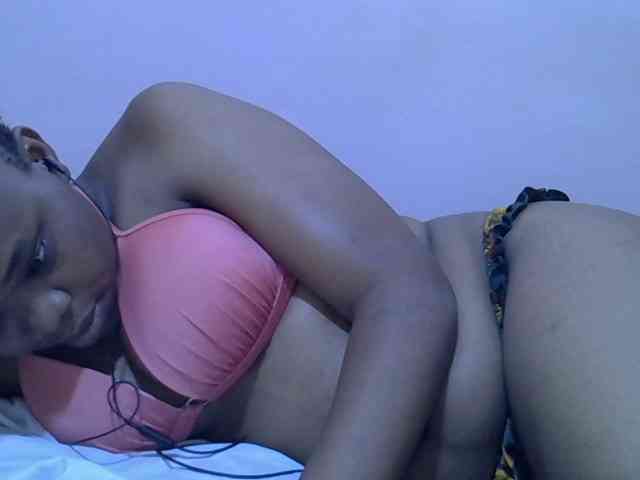 Ebonybootygirl webcam