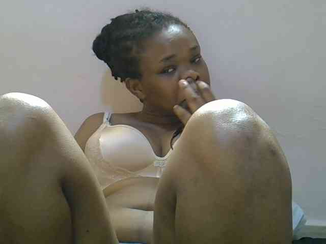 Ebonybootygirl webcam