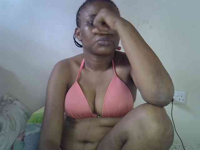 Ebonybootygirl webcam
