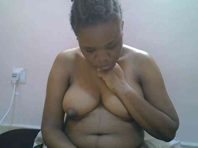 Ebonybootygirl webcam