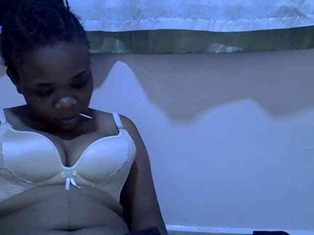 Ebonybootygirl webcam