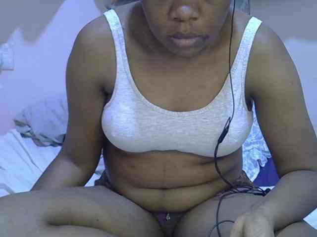 Ebonybootygirl webcam