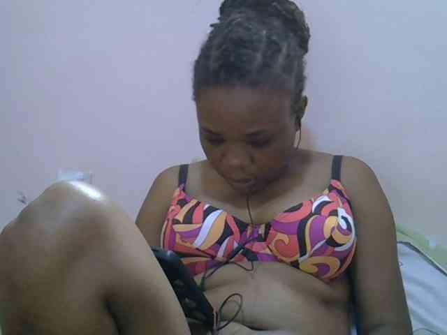 Ebonybootygirl webcam