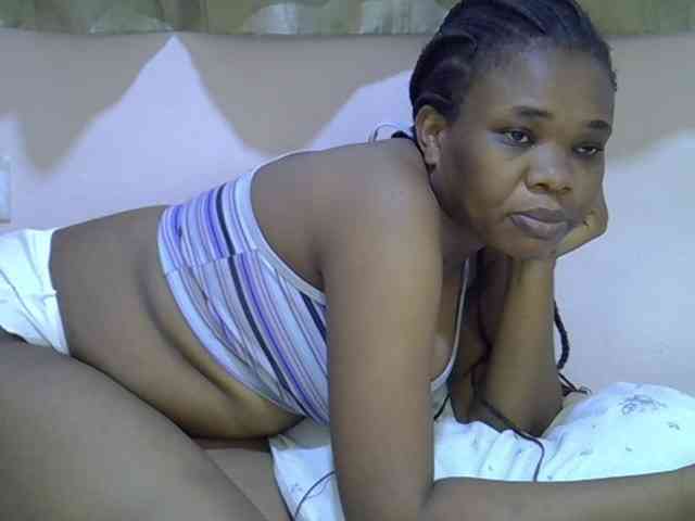Ebonybootygirl webcam