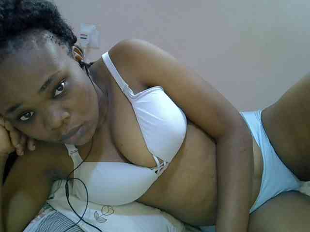 Ebonybootygirl webcam