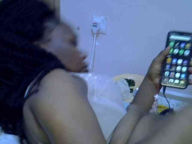Ebonybootygirl webcam