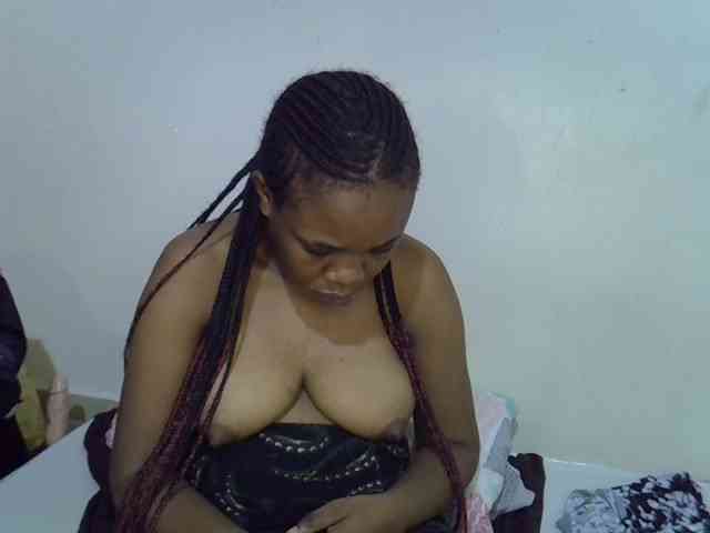 Ebonybootygirl webcam