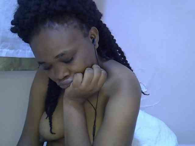 Ebonybootygirl webcam