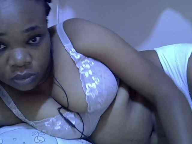 Ebonybootygirl webcam