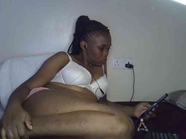 Ebonybootygirl webcam