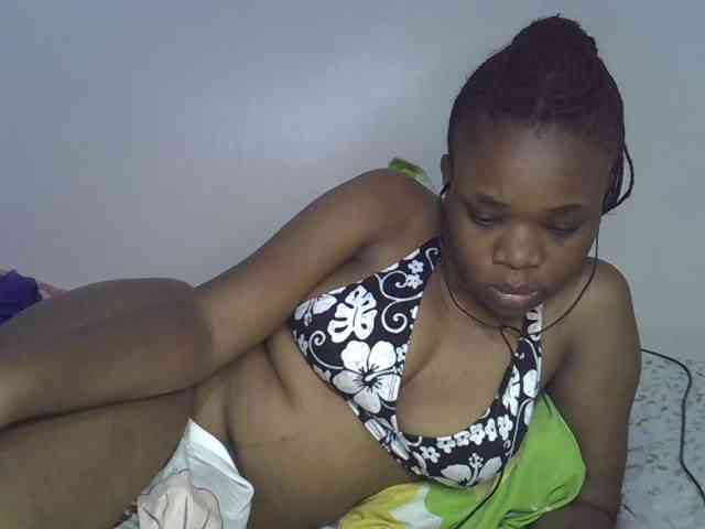 Ebonybootygirl webcam