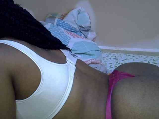 Ebonybootygirl webcam
