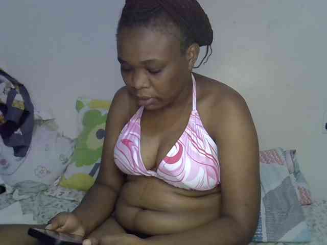 Ebonybootygirl webcam