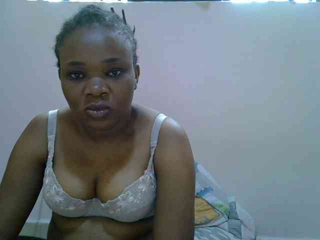 Ebonybootygirl webcam