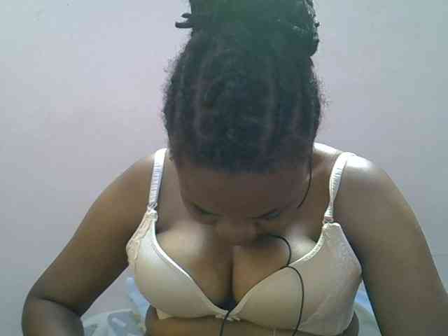 Ebonybootygirl webcam