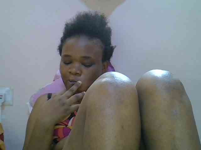 Ebonybootygirl webcam