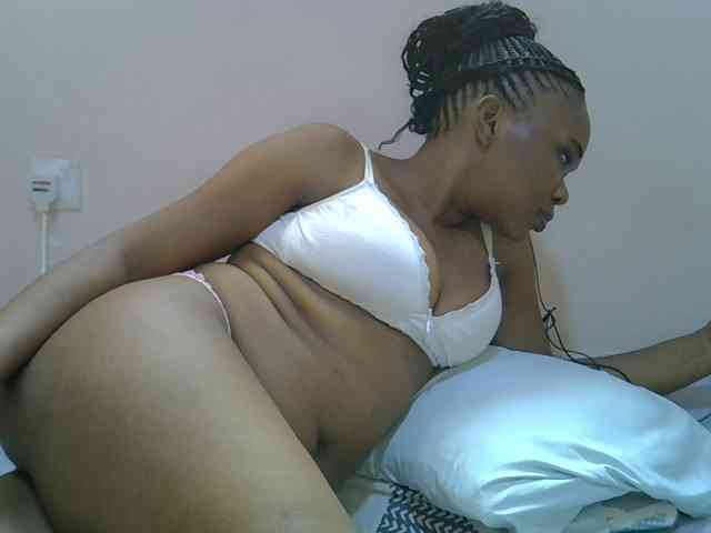 Ebonybootygirl webcam