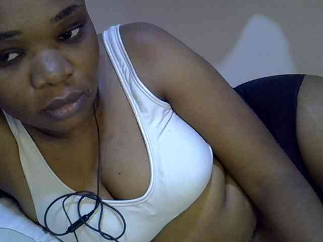 Ebonybootygirl webcam