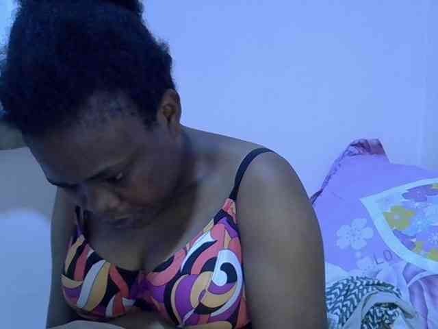 Ebonybootygirl webcam