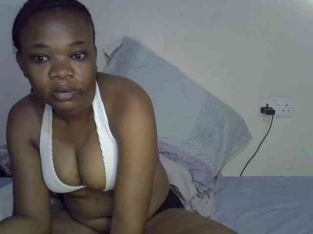 Ebonybootygirl webcam