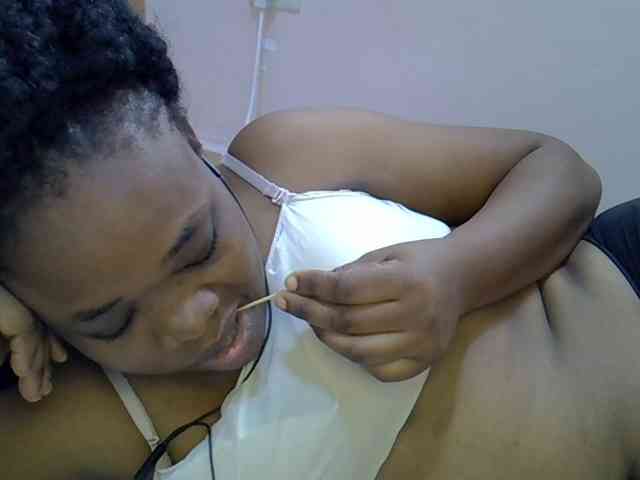 Ebonybootygirl webcam