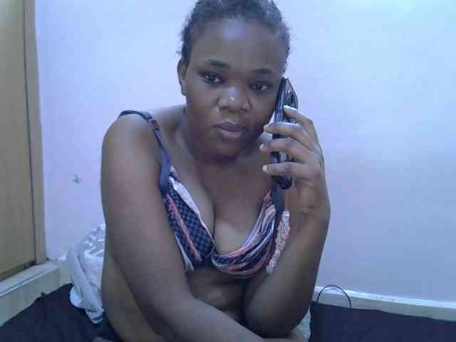 Ebonybootygirl webcam
