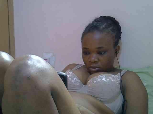 Ebonybootygirl webcam