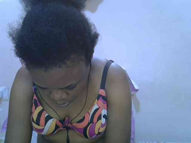 Ebonybootygirl webcam