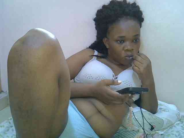 Ebonybootygirl webcam