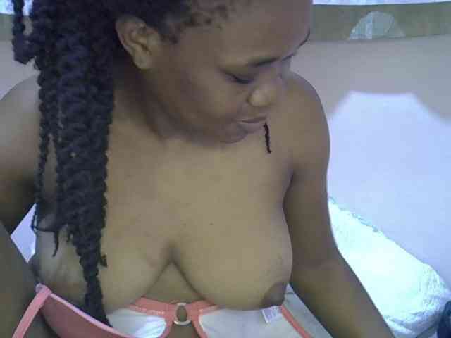 Ebonybootygirl webcam