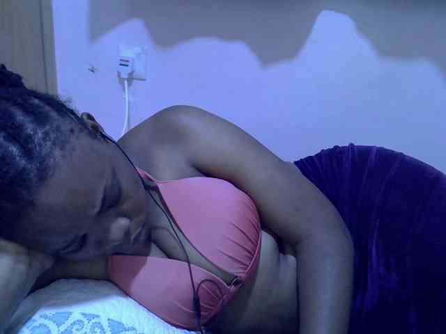 Ebonybootygirl webcam