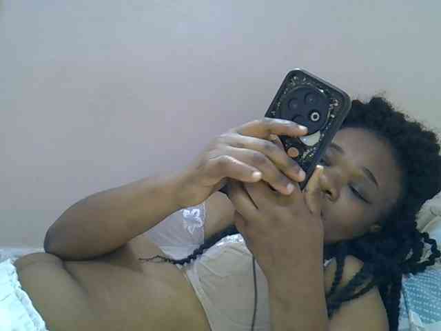 Ebonybootygirl webcam
