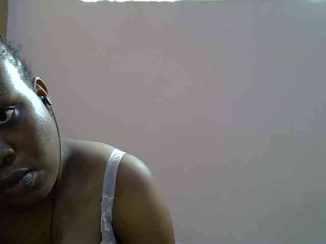 Ebonybootygirl webcam