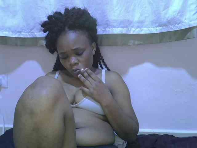 Ebonybootygirl webcam