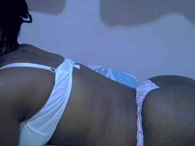 Ebonybootygirl webcam