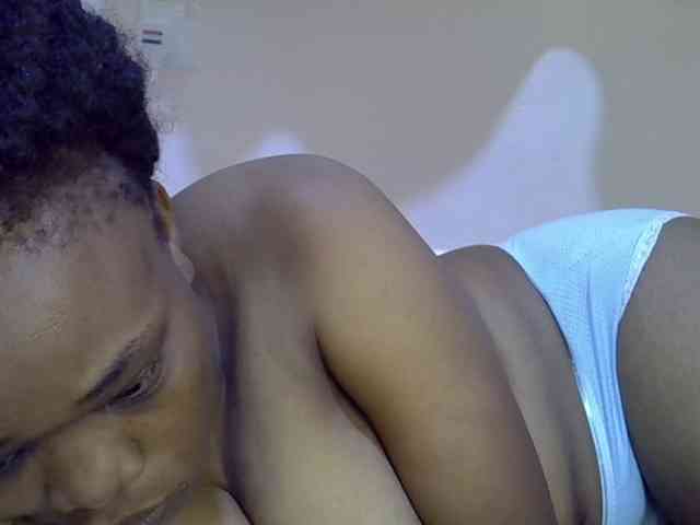 Ebonybootygirl webcam