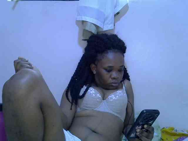 Ebonybootygirl webcam