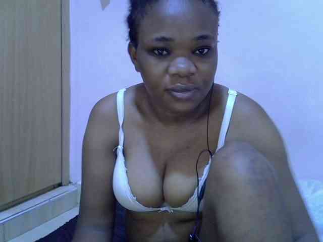 Ebonybootygirl webcam