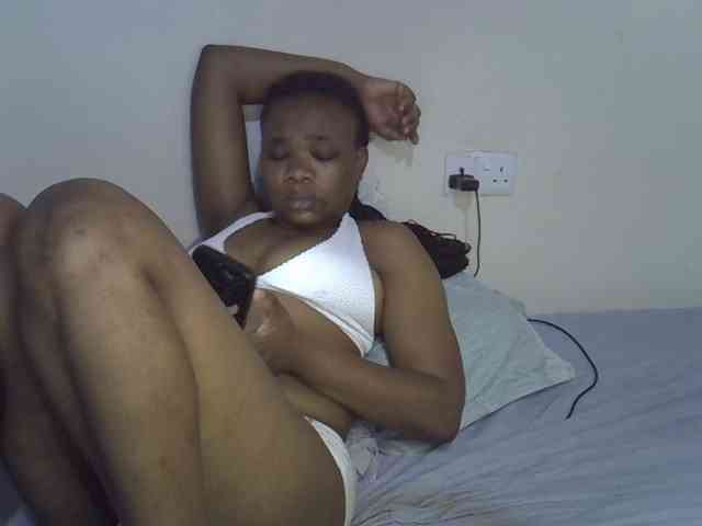 Ebonybootygirl webcam