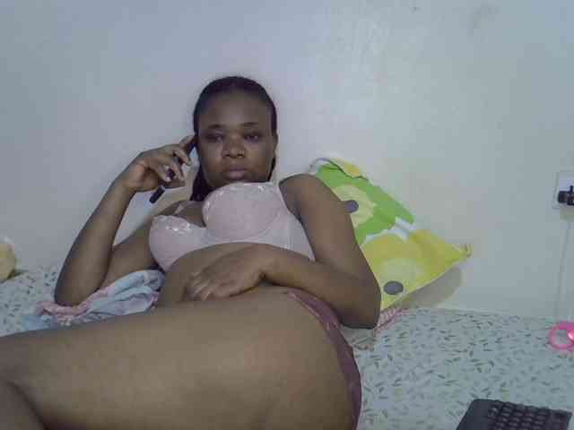 Ebonybootygirl webcam