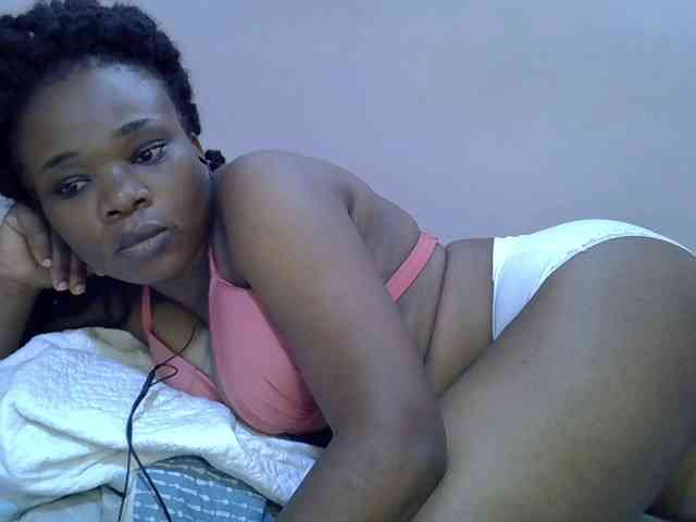 Ebonybootygirl webcam
